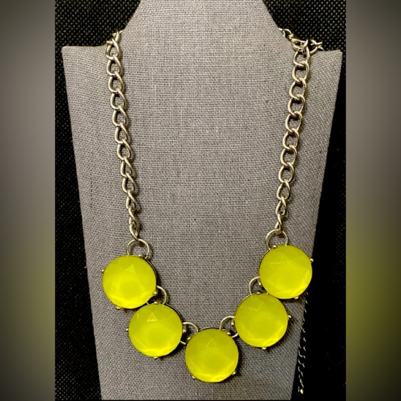 Vintage Acrylic yellow button beads with Silver tone necklace - Picture 1 of 4